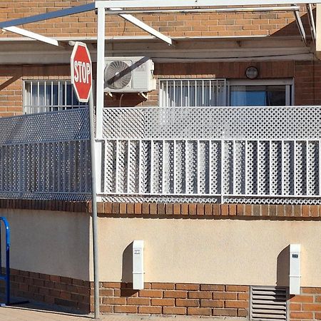 Appartement Proche Mer Avec Piscine Santiago De La Ribera Bagian luar foto