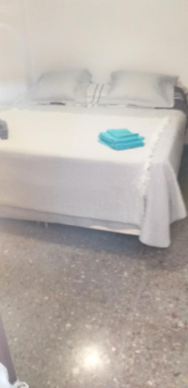Appartement Proche Mer Avec Piscine Santiago De La Ribera Bagian luar foto